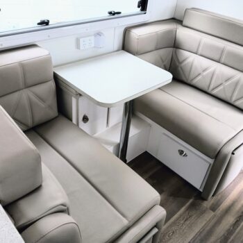 3791-Cosy-Cab-Kirkston-23