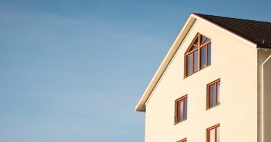 Signs Your House Has Mold / Two story beige home with brown roof