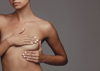 Mamelon ombiliqué, téton inversé : opération, tarif et photo