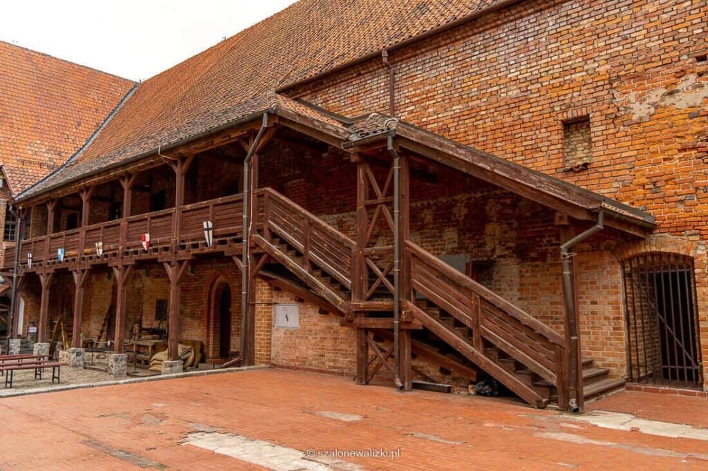 zamki gotyckie na Warmii i Mazurach