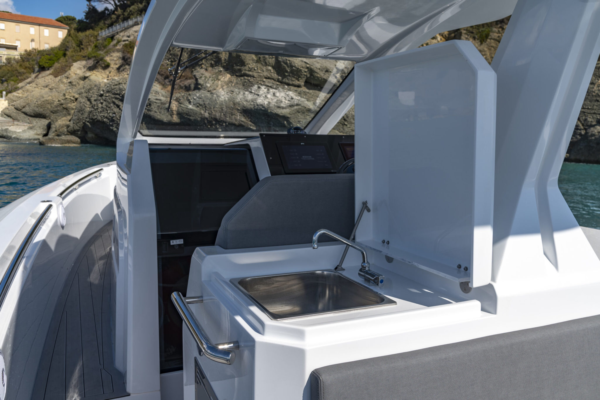 pirelli 35 3041 scaled 1