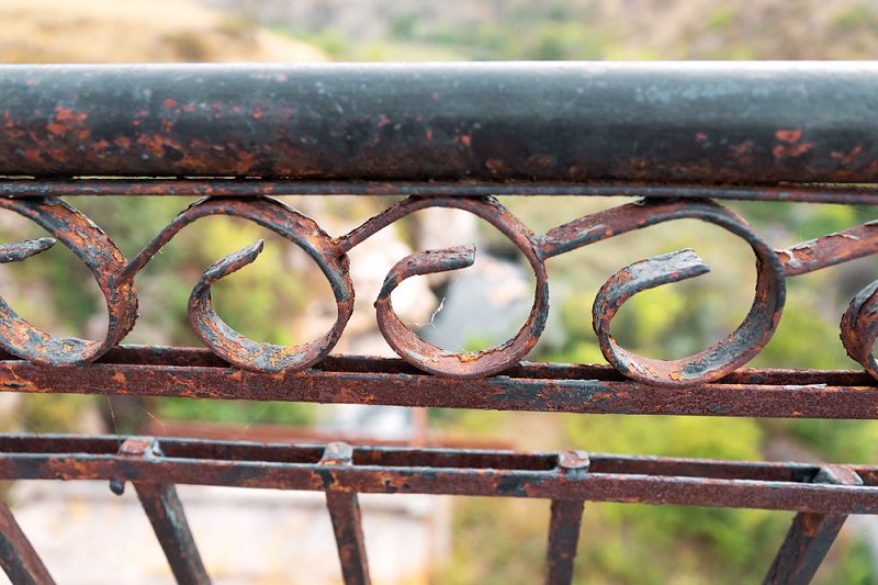 rostiges Geländer