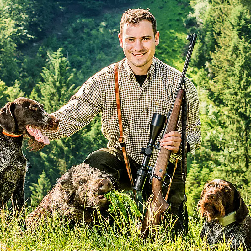 tomas-s Jäger Tomas mit Drahthaar