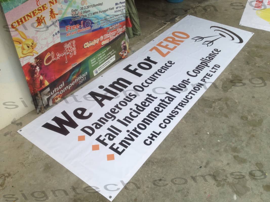 Banner with eyelets Banner with eyelets