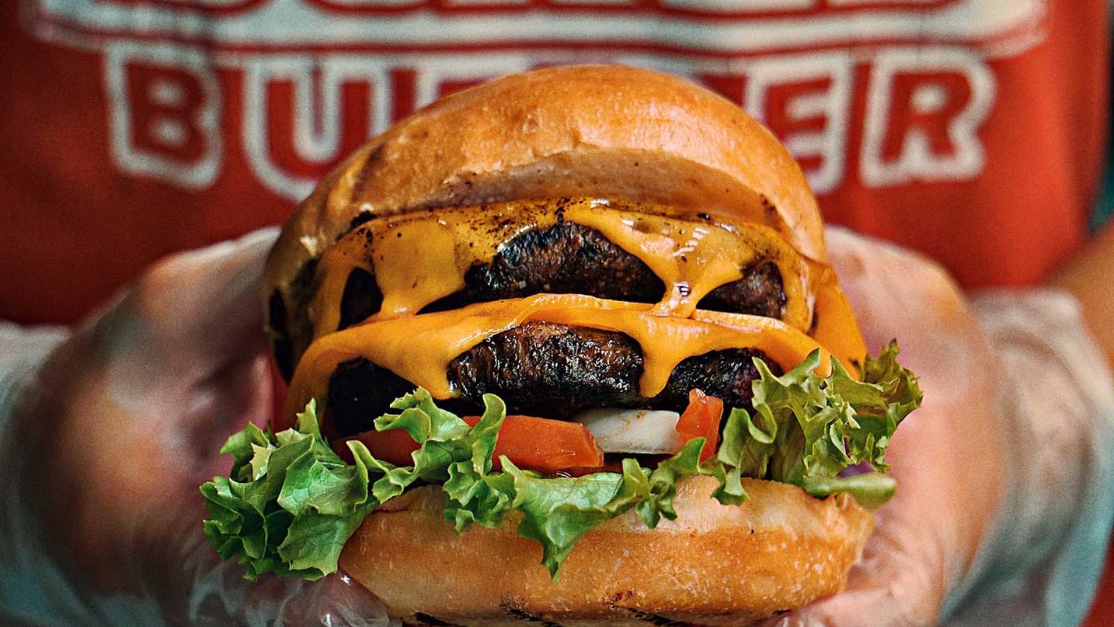 Outrageous Behaviors Abroad That Make it Clear You're an American