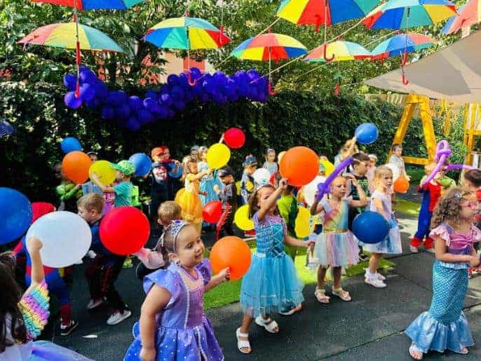 Rose Garden Kids by ETOS Academy Ilfov copii baloane