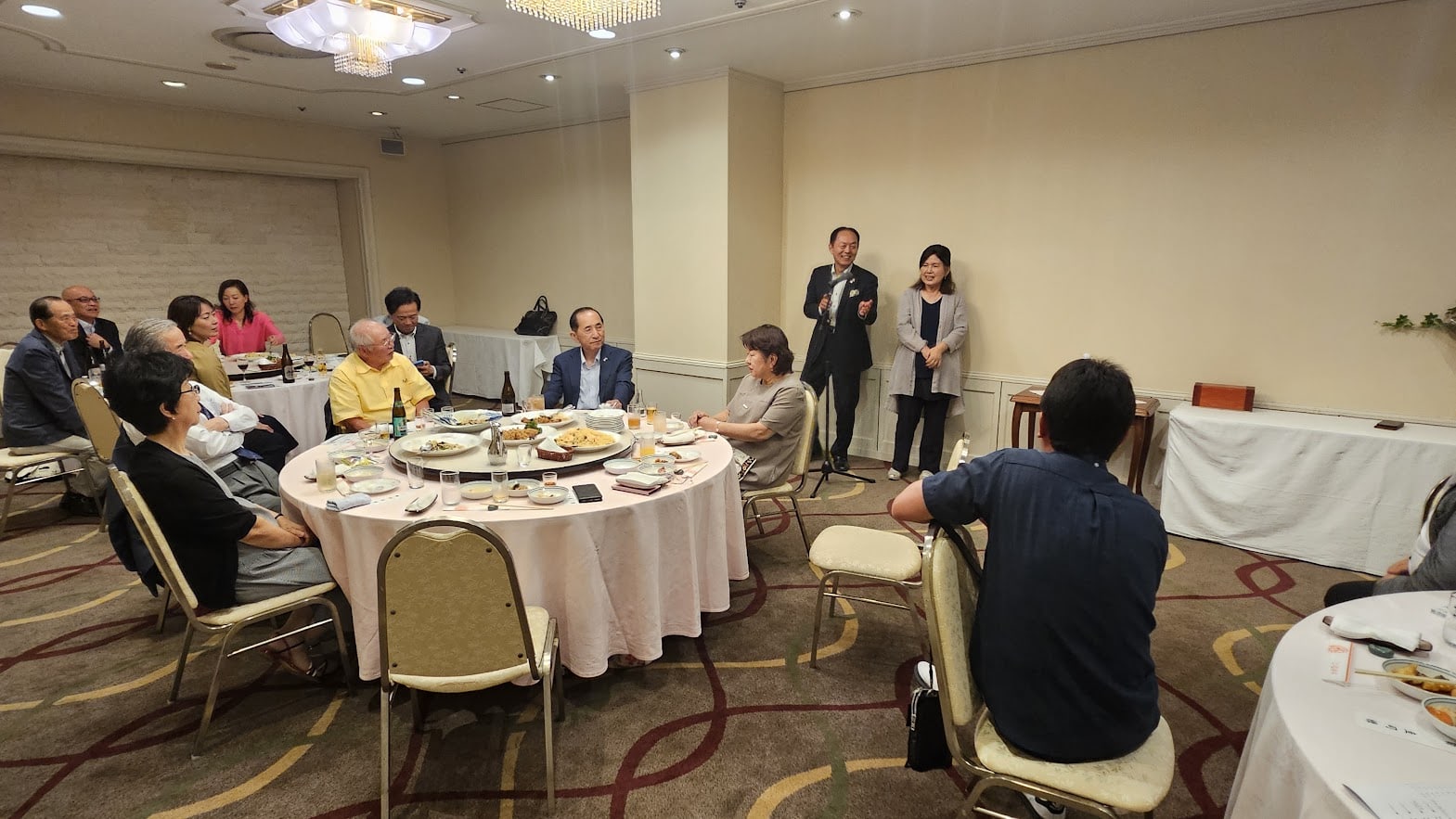 ホールインワン記念祝賀会 2 ホールインワン記念祝賀会