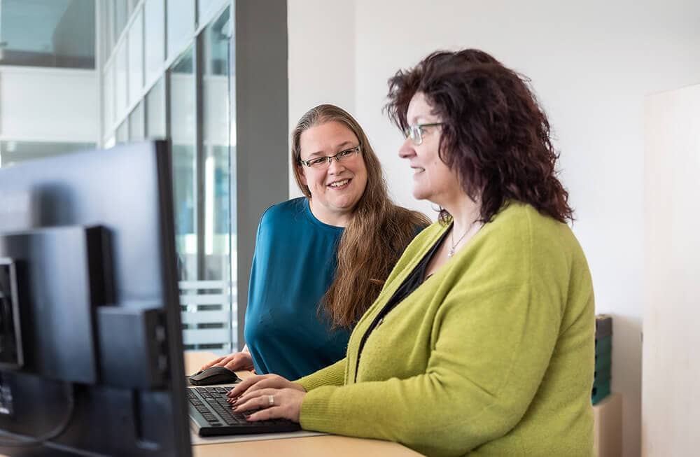 LOHNABRECHNUNG? GENAU UNSER DING! Mit Böke & Partner Steuerberatung -  LOHNABRECHNUNG? GENAU UNSER DING!