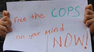 How to stop overthinking, How to overcome negative thoughts, cop in the head