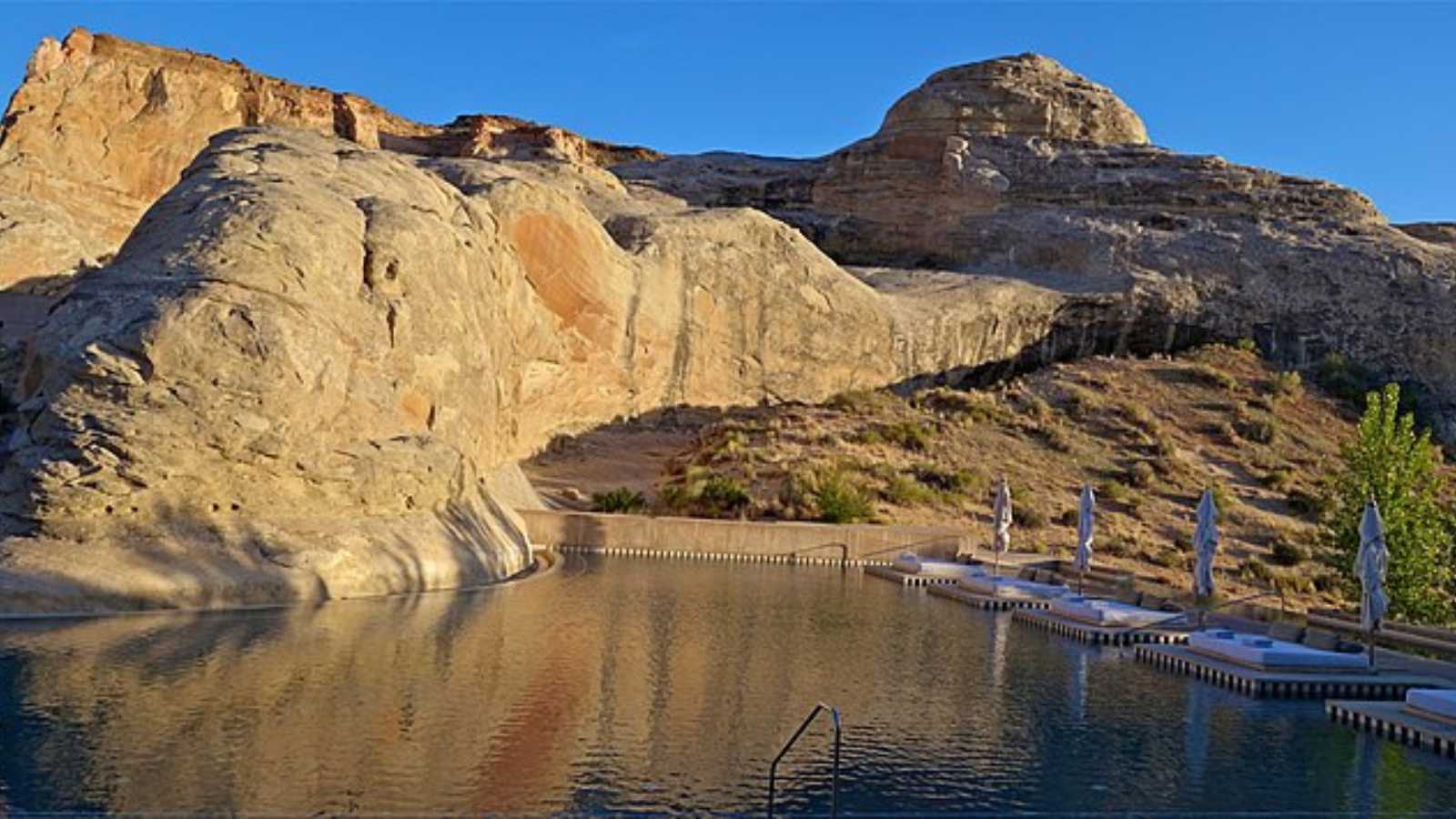 Ditch the Daily Grind: Explore the World's Most Luxurious Desert Homes