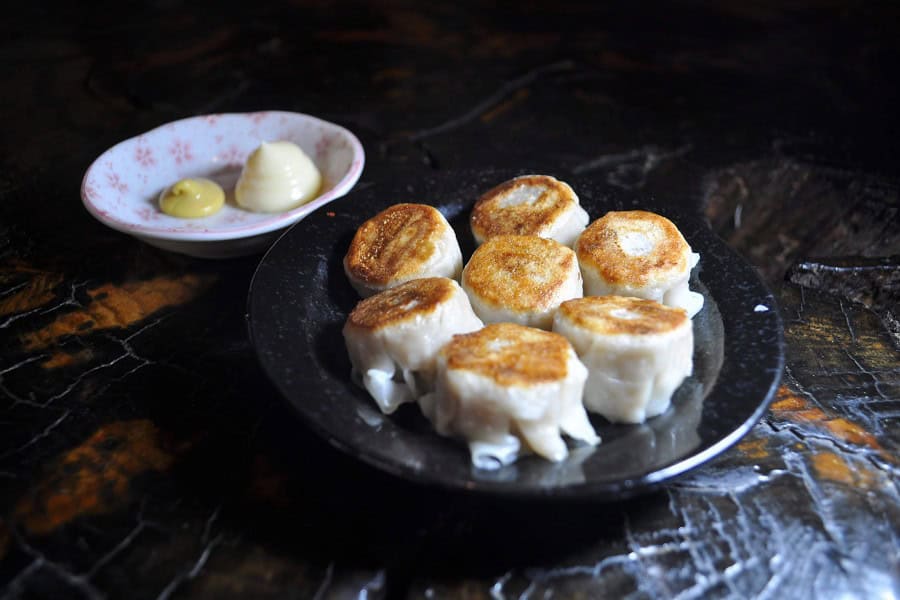 【鬼がらし岩沼店】焼シュウマイ(7個) 350円(税込)