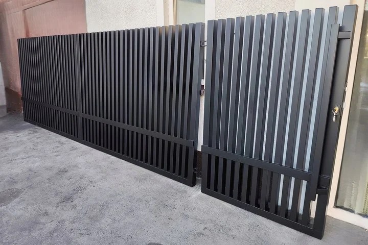 Bramy wjazdowe z furtką 4m x 1,5m. Solidna, metalowa brama - Plast-Met