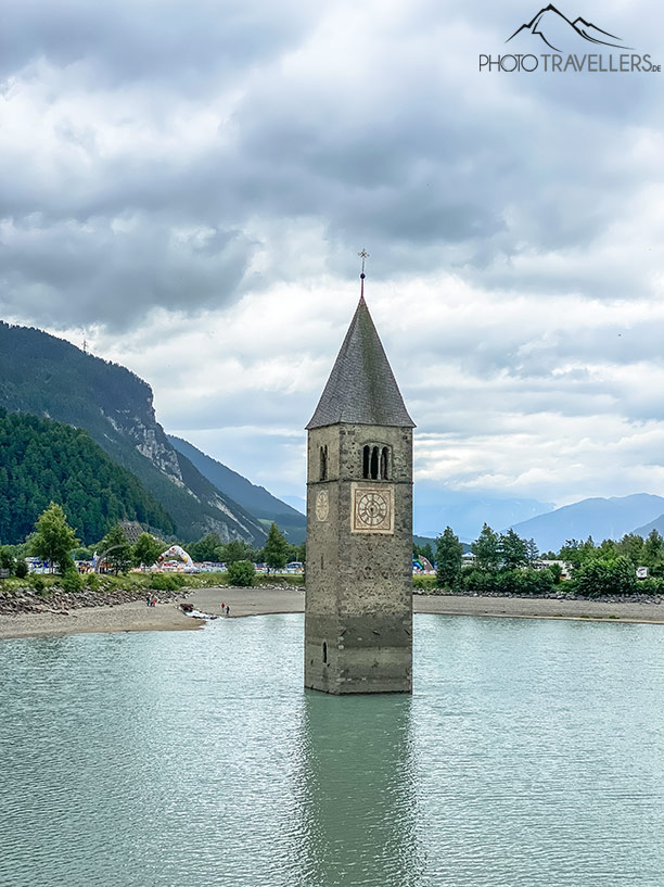 Der Kirchturm im Reschensee