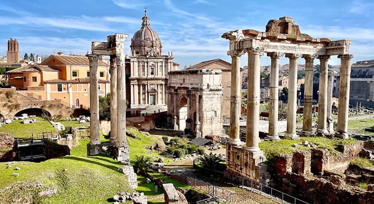 Forum Romanum in Rom (Foto: Massimo Virgilio via unsplash)
