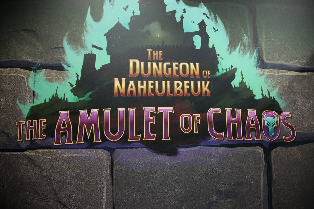 Coffre au trésor pour une aventure de jeux vidéo dans la salle d'arcade Air-Gaming.