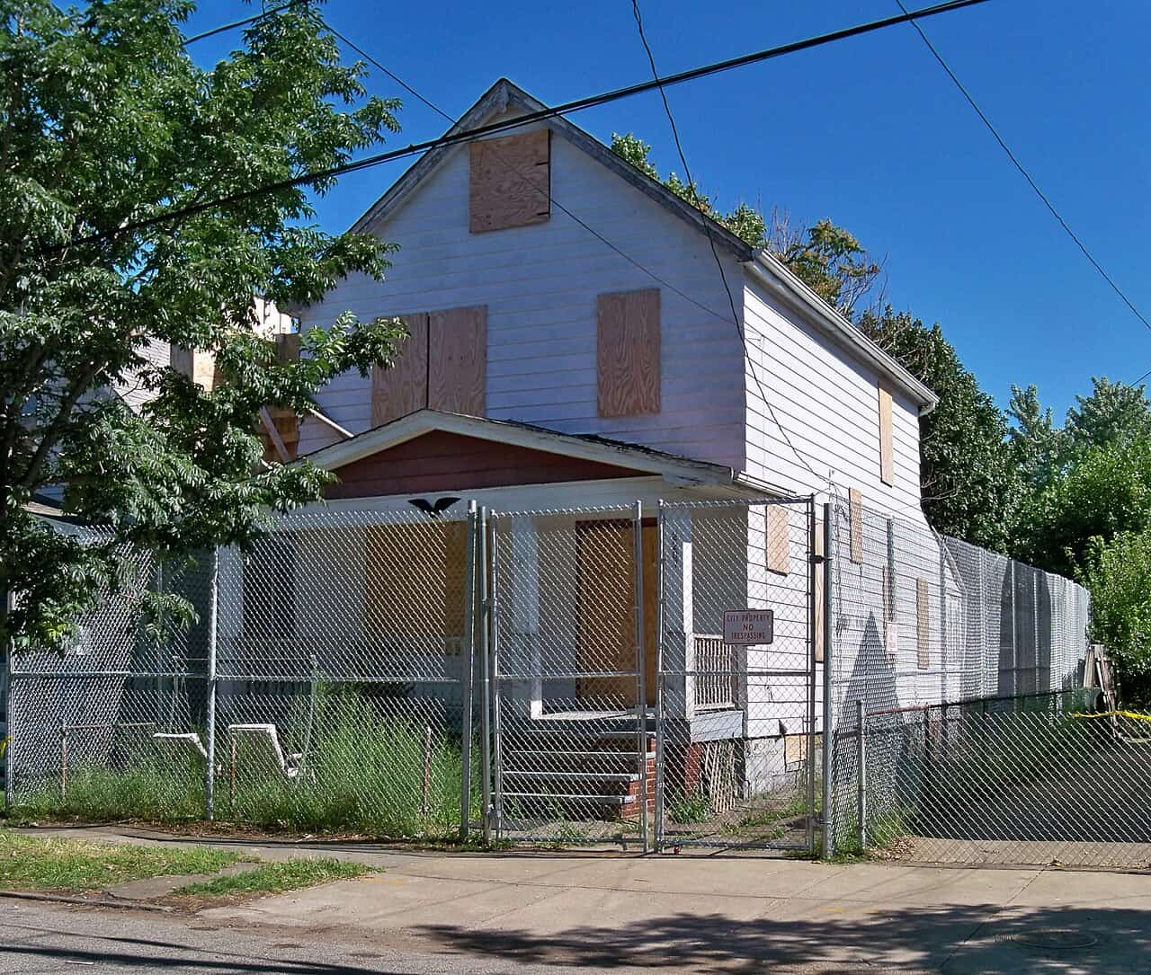 2207 Seymour Avenue, Cleveland, where Michelle Knight, Amanda Berry and Gina DeJesus were held. Photographed August 3, 2