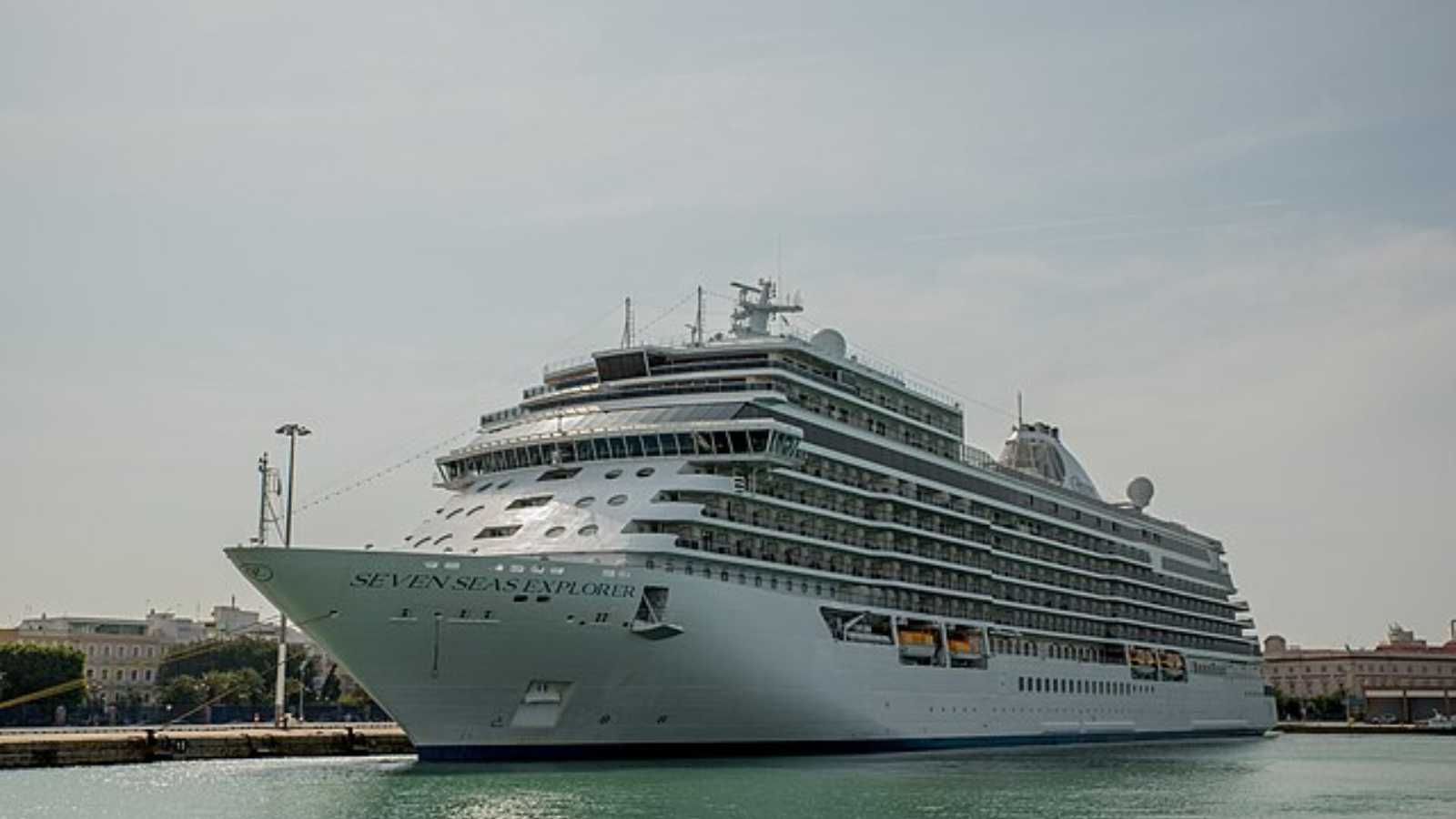 Unbelievable Facts You Didn't Know About the World's Most Luxurious Cruises