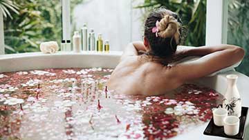 UNVEILING 10 BIZARRE SPA TREATMENTS | UNIQUE AND UNCONVENTIONAL 12 coffee wine tea sake bath