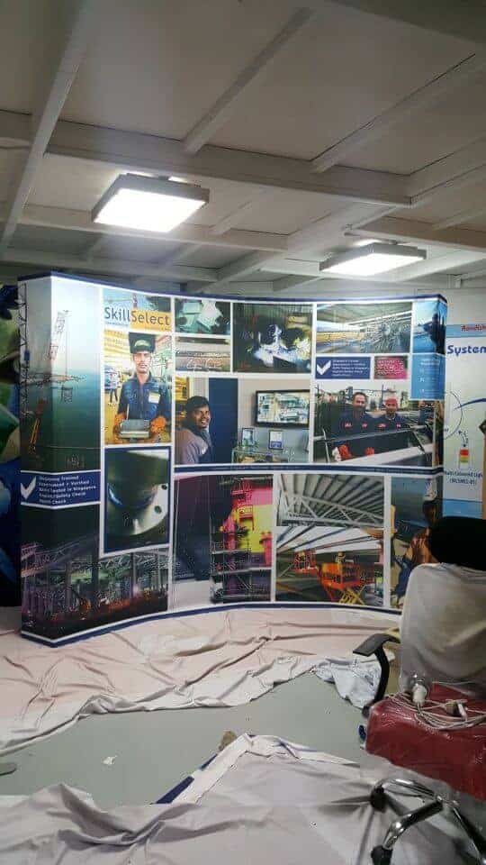 3 x 2.25m Fabric pop up display Curve shape