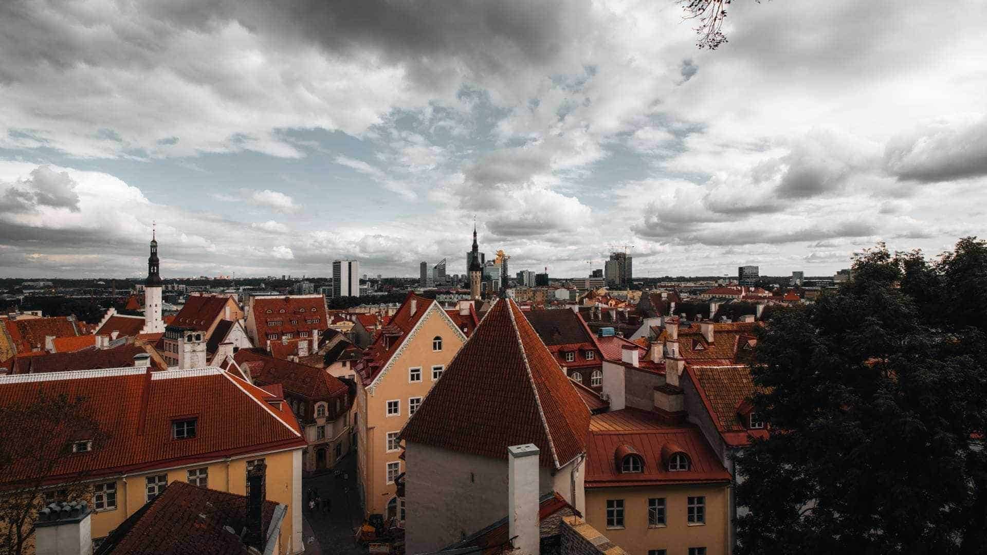 Ausblick über die historische Altstadt von Tallinn - Baltikum Rundreise Ausblick über die historische Altstadt von Tallinn - Baltikum Rundreise