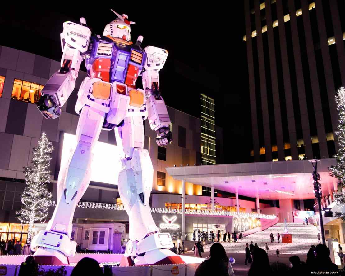 Gundam Statue