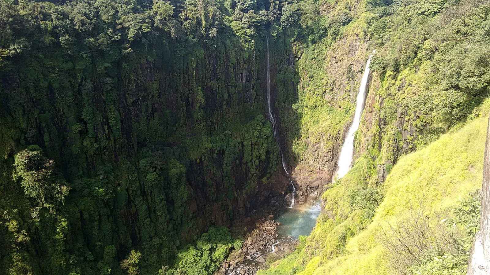 17 Breathtaking Natural Wonders You Must See in India