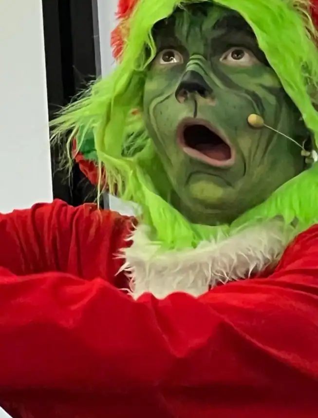 Grinch style Christmas character entertainer for children’s parties Surrey Hampshire Berkshire - Childrens Party Entertainers | Surrey Hampshire and Berkshire | Treasure Box Parties Grinchy Grinch Children's Party Entertainment Hampshire Berkshire Surrey Camberley Fleet Farnborough Frimley