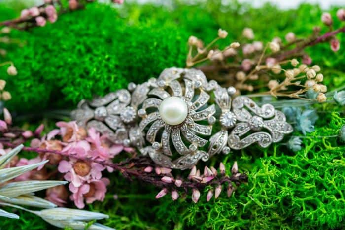 El Monte La Caja de Canarias Subasta septiembre 2023 - Pulsera de oro bicolor con perla y brillantes