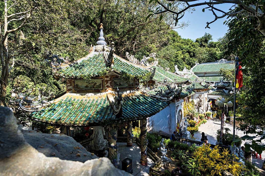 Ein Tempel in den Marble Mountains in Vietnam