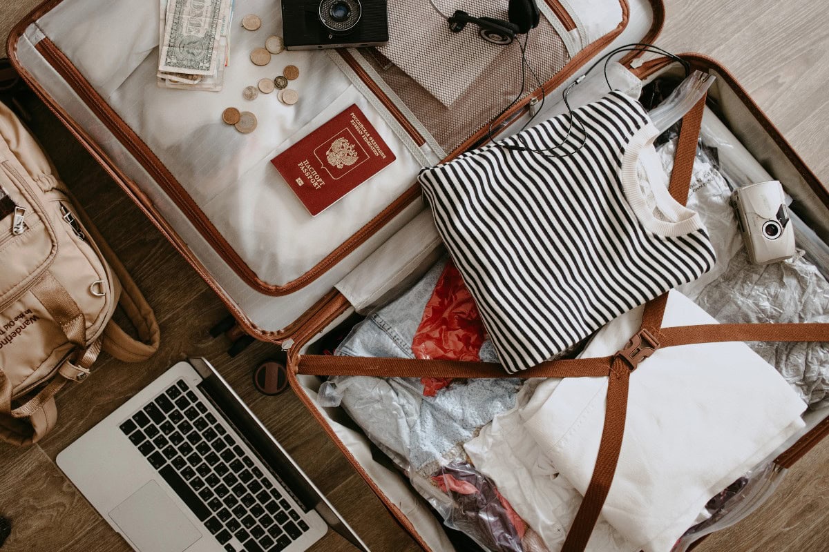 how to pack a suitcase for a plane