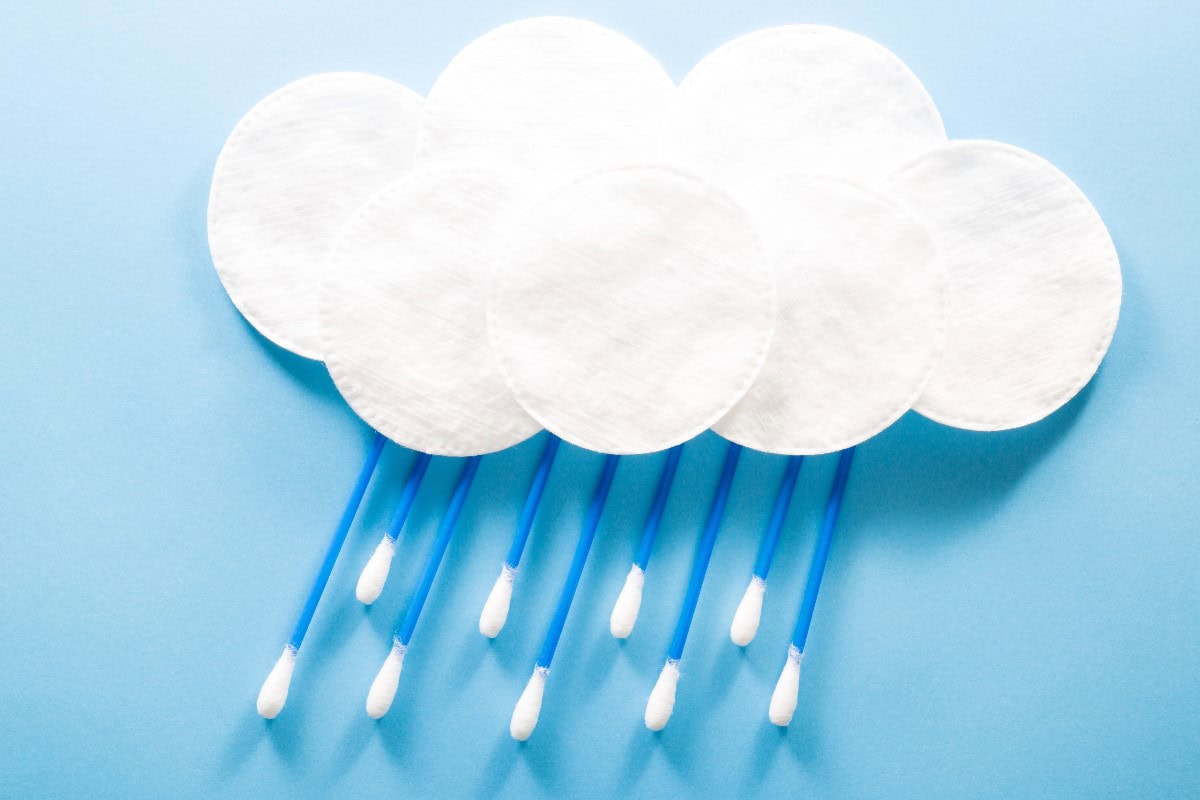 how to pack toiletries for travel