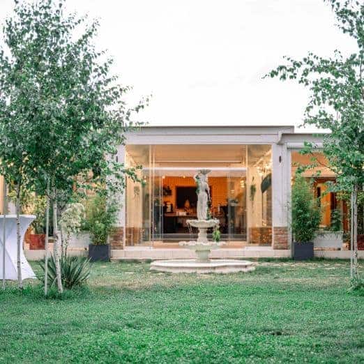 The Backyard statuie Locuri de Petreceri in Aer Liber pentru Copii langa Bucuresti