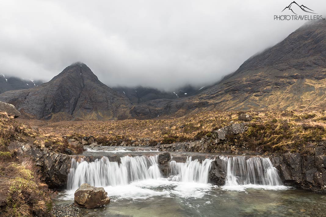 Die Fairy Pools, ein Wasserfall in imposanter Landschaft