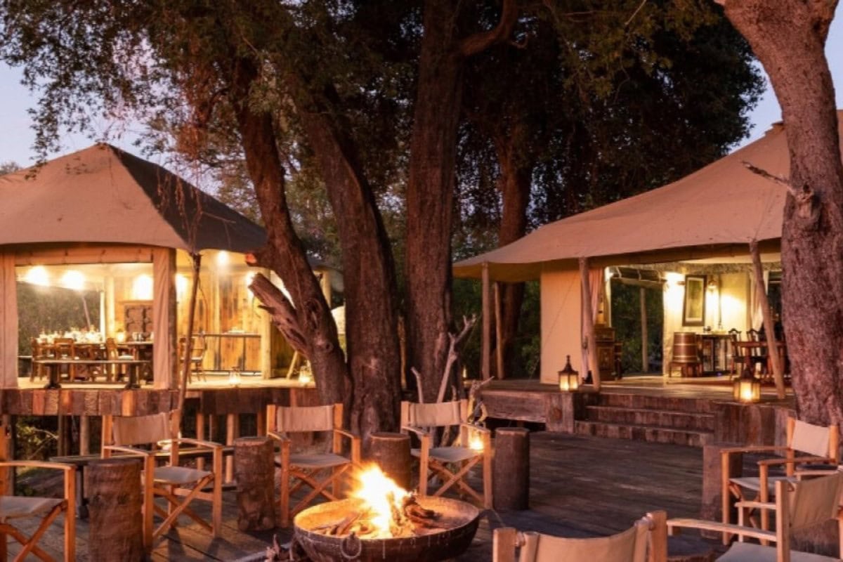 luxury african safari lodge