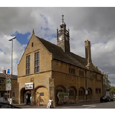 Redesdale Hall, Moreton-in-Marsh Redesdale Hall, Moreton-in-Mars