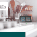 Cocina con accesorios inteligentes