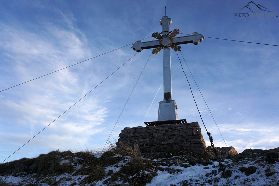Das eiserne Gipfelkreuz auf dem Wallberg