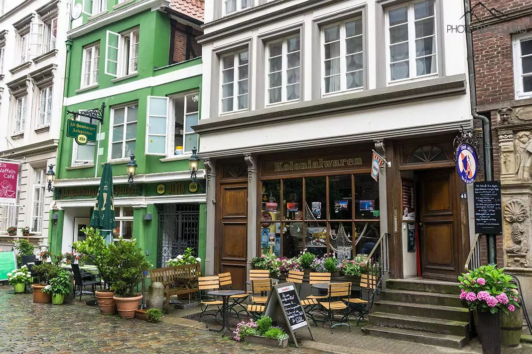 Die Deichstraße ist das letzte Zeugnis alter Häuser in Hamburg