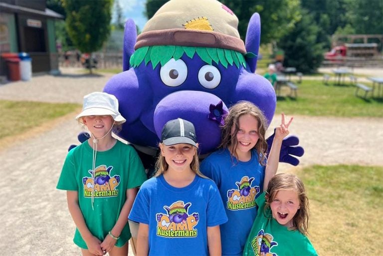 Summer camp activities and fun for kids at Kustermans Adventure Farm in London Ontario