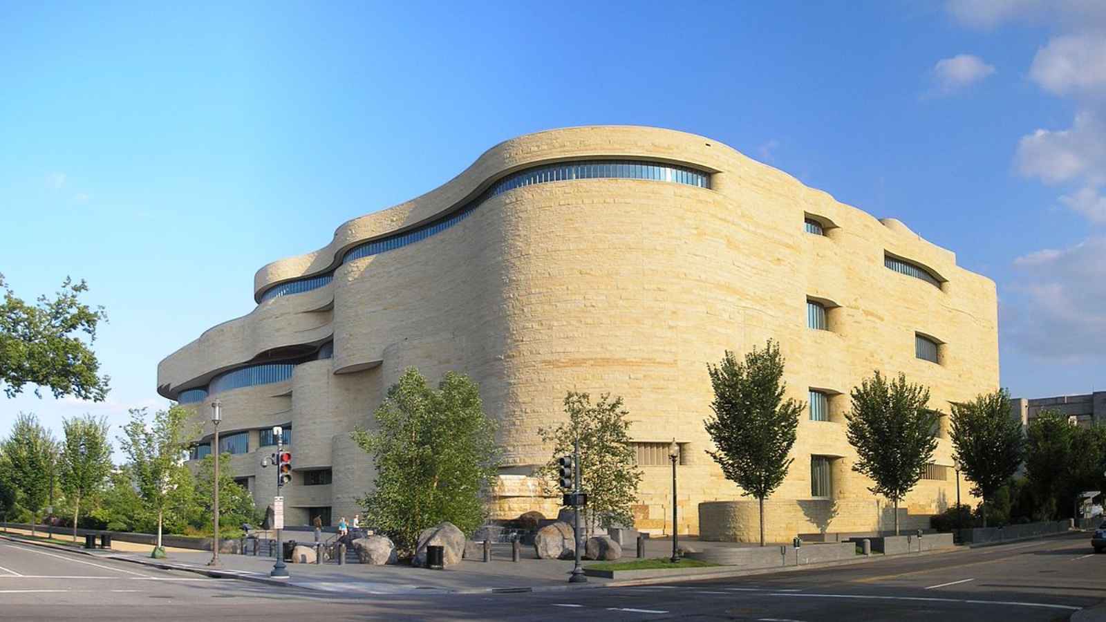 16 Strangest Architectural Marvels in the US