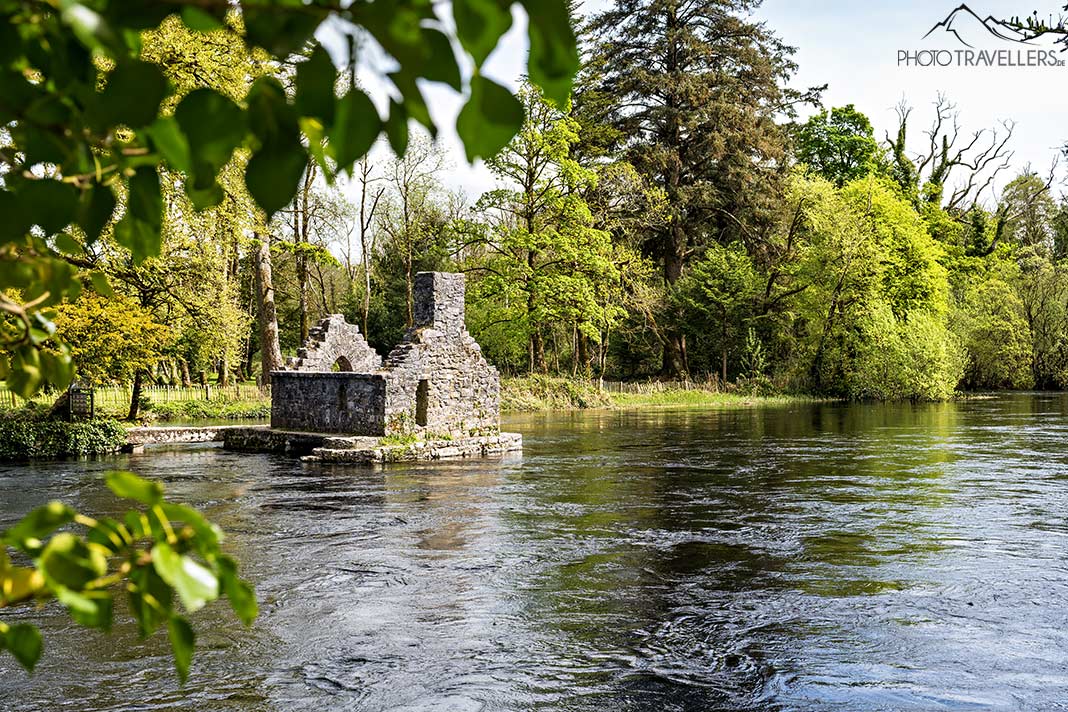 Monk's Fishing House am Fluss in Cong, Irland