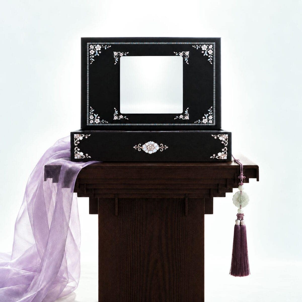 The SkinSeoul Joseon Cabinet advent calendar box with its mirrored lid and mother-of-pearl style finish