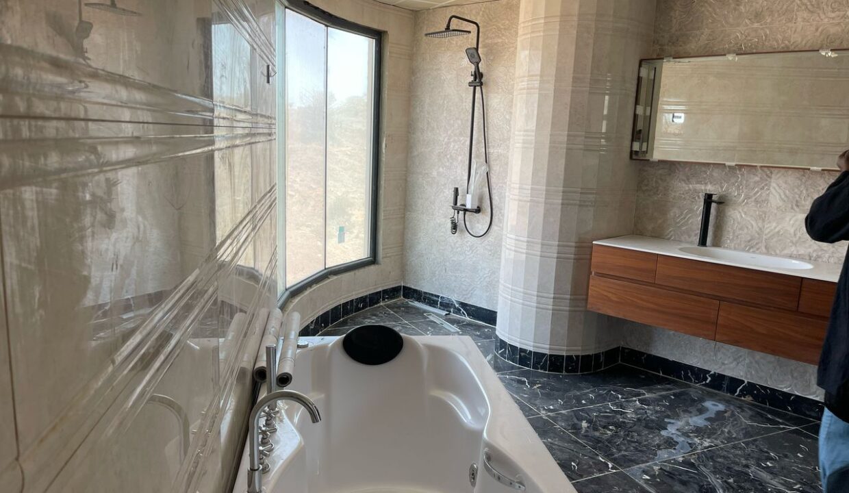 WhatsApp Image 2025-03-26 at 15.45.09