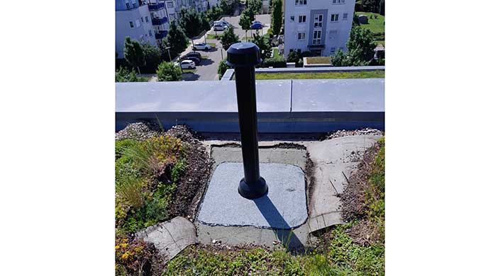 Bild von Flachdach mit Feuchtesensor smart roof solutions
