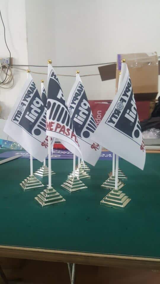 Sliver Plastic Table flag