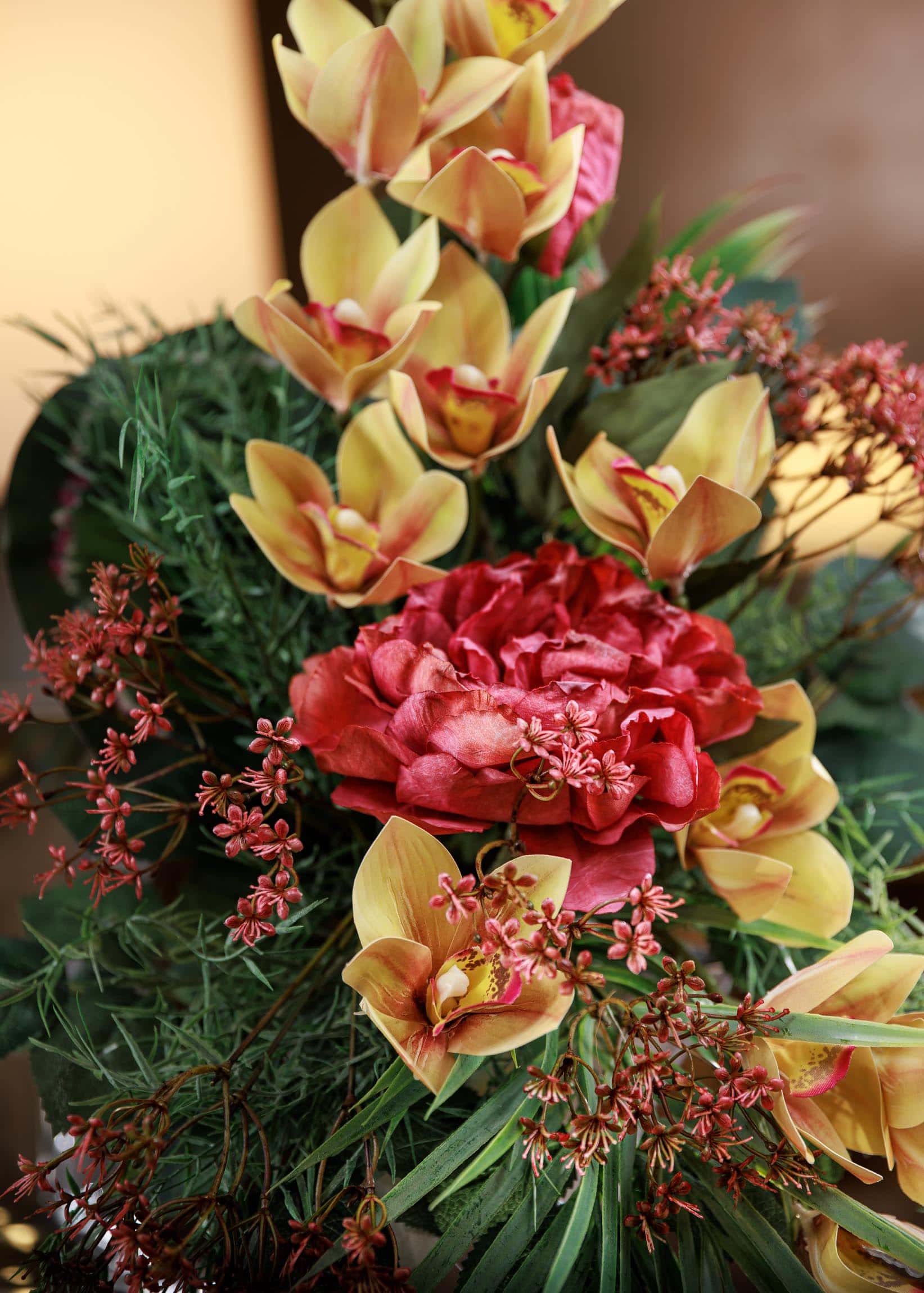 Dettaglio-Fiore-Peonia-Artificiale-Realistica-Petali-Vellutati-Piena-Fioritura