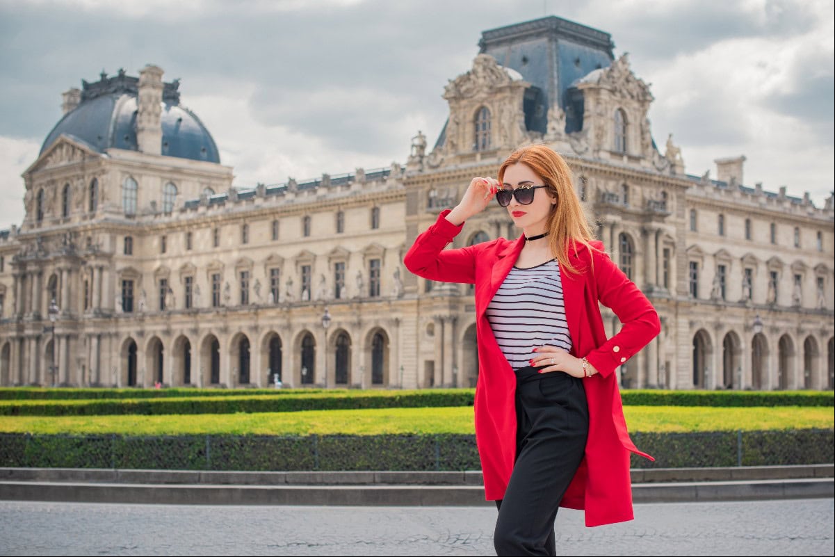 how to pose in front of monuments