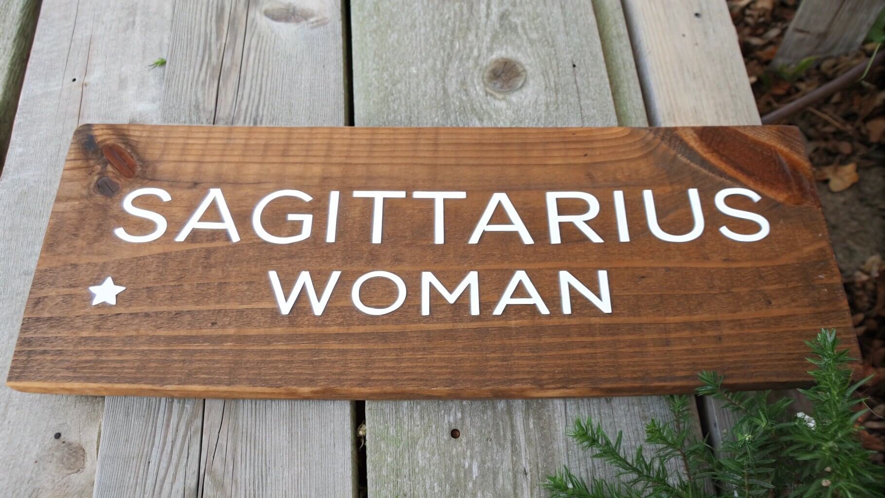 Sagittarius Frau Merkmale | Deluxe -Astrologie Schütze Frau Merkmale