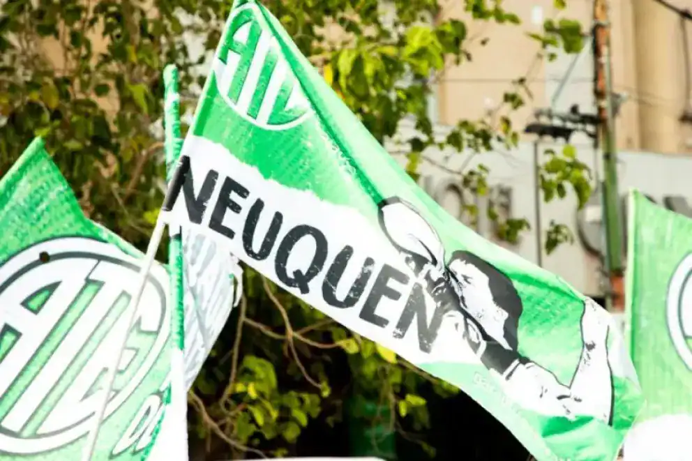 alianza sindical Neuquén Rucci Quintriqueo 2027 - Trabajadores de ATE Neuquén movilizados