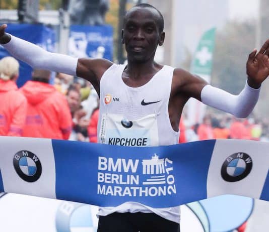 Eliud Kipchoge wins dramatic race in Berlin with world leading time